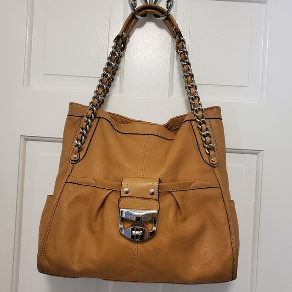 B.Makowsky Vachetta Addison Leather Tote, Stylish, Silvertone Accents - Picture 1 of 12